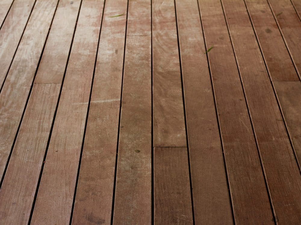 Deck Painting & Staining